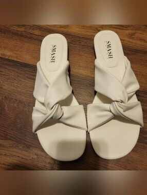 Smash  White Knotted Slide Sandals